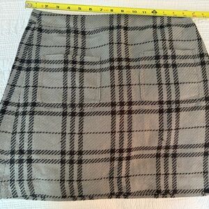 J. Crew Plaid A-Line Skirt size 6 in Black and gray